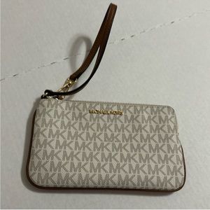 Michael Kors Wristlet
